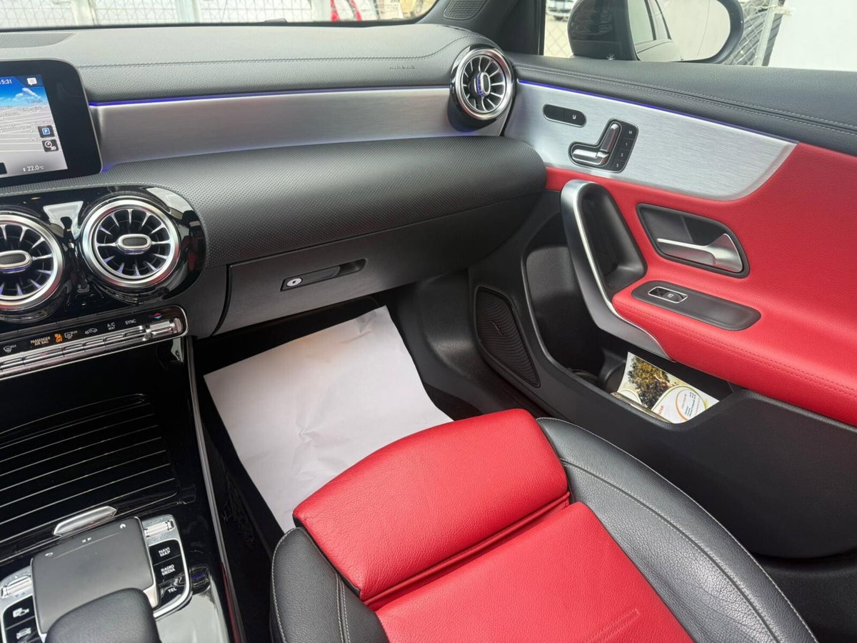 Mercedes-Benz Classe A 200 d Automatic Premium (19)
