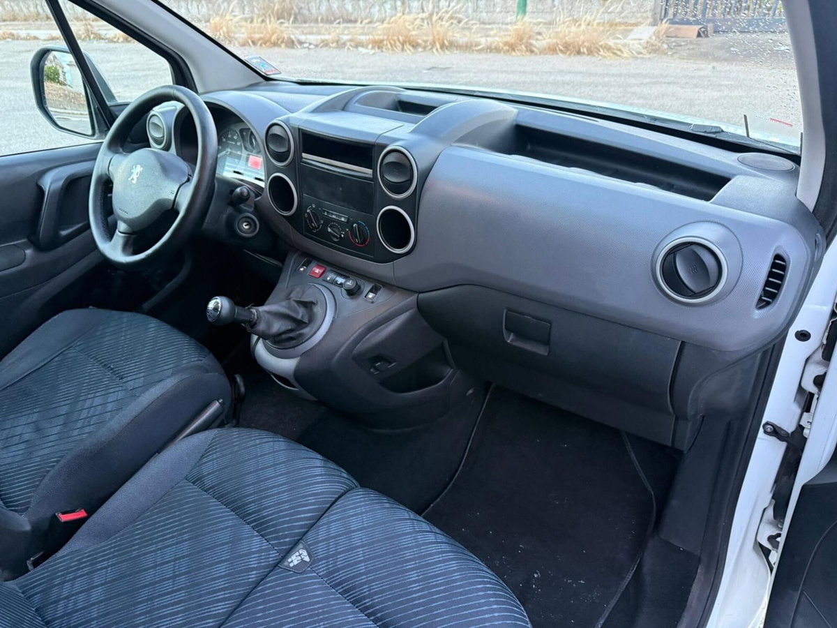 Peugeot Partner Furgone 1.6 HDi 90CV L2 3 posti Furgone Affaire (17)