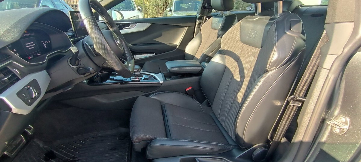 Audi A5 Coupé 40 TFSI S tronic (9)