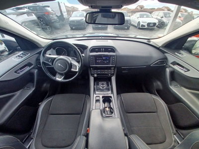 Jaguar F-Pace 2.0 D 180 CV AWD Portfolio (10)
