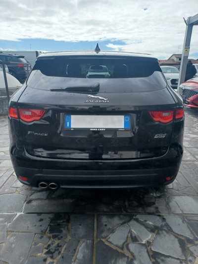 Jaguar F-Pace 2.0 D 180 CV AWD Portfolio (7)