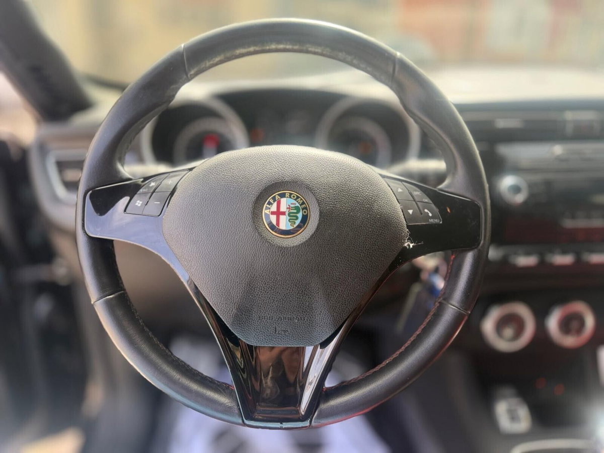 Alfa Romeo Giulietta 1.4 Turbo Distinctive Gpl 120cv E6 (16)