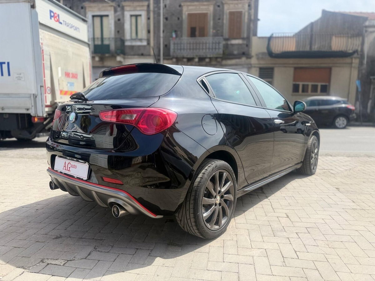 Alfa Romeo Giulietta 1.4 Turbo Distinctive Gpl 120cv E6 (5)