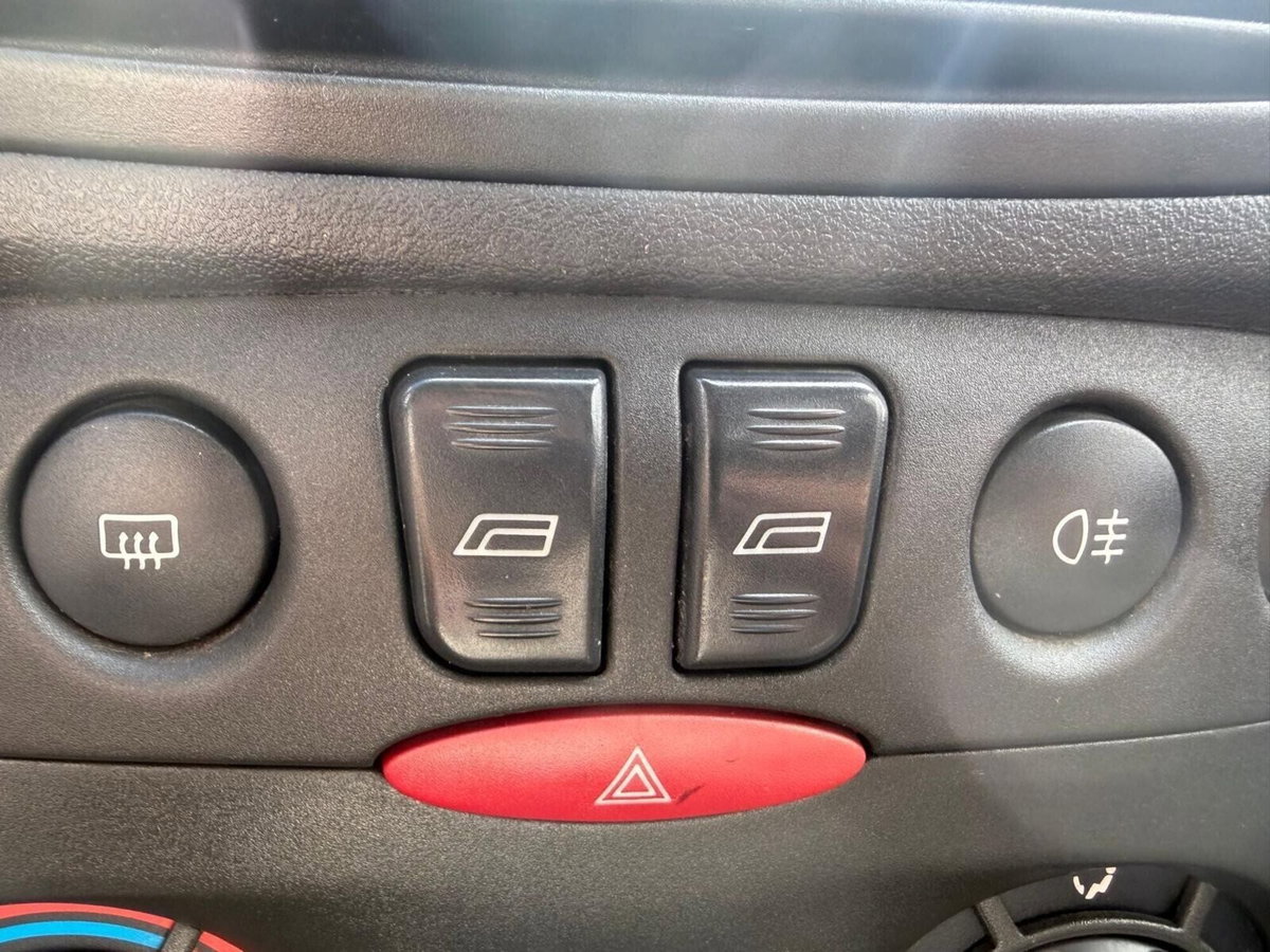 Fiat Punto 1.9 JTD 5 porte Active (16)
