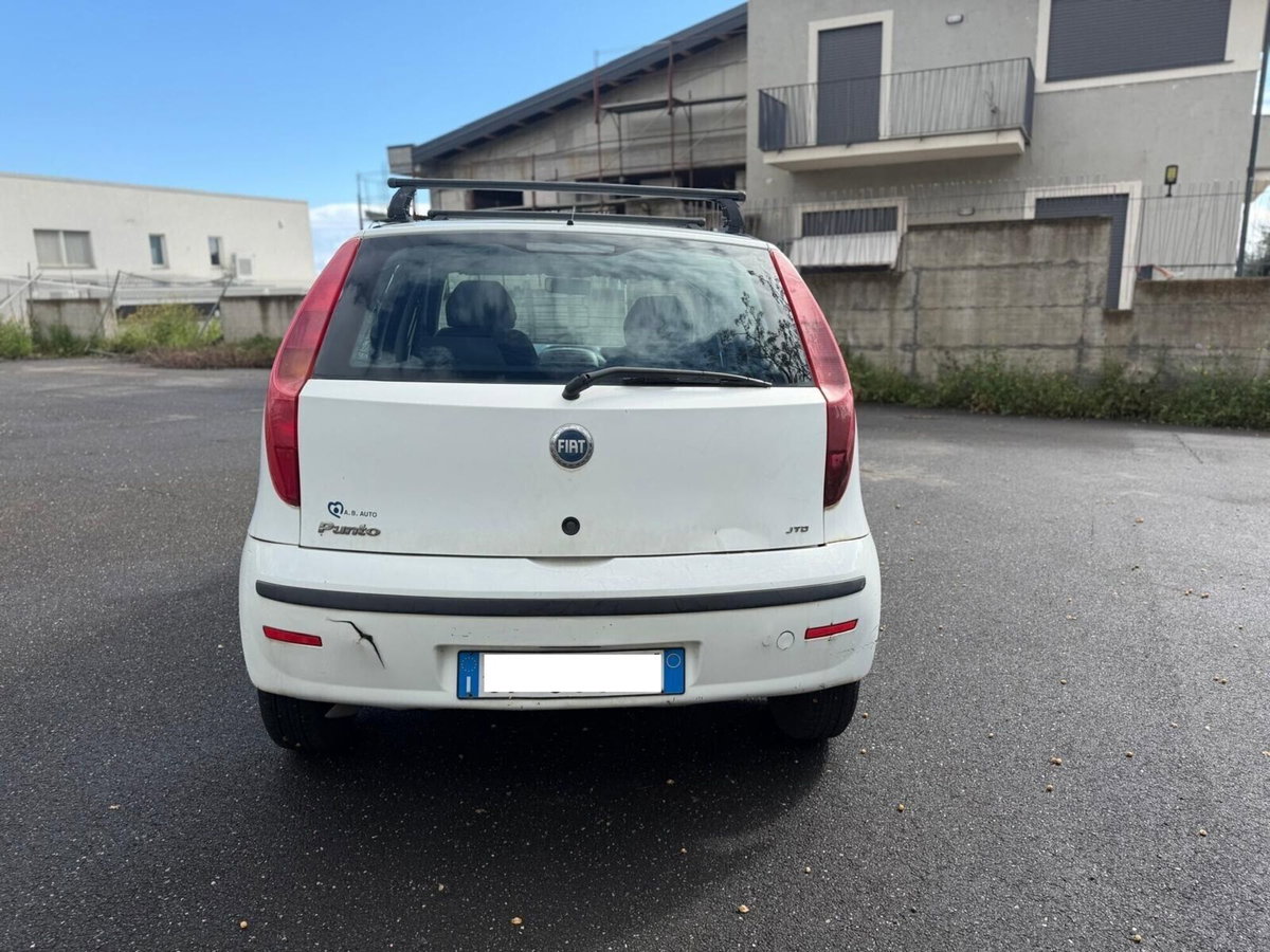 Fiat Punto 1.9 JTD 5 porte Active (6)