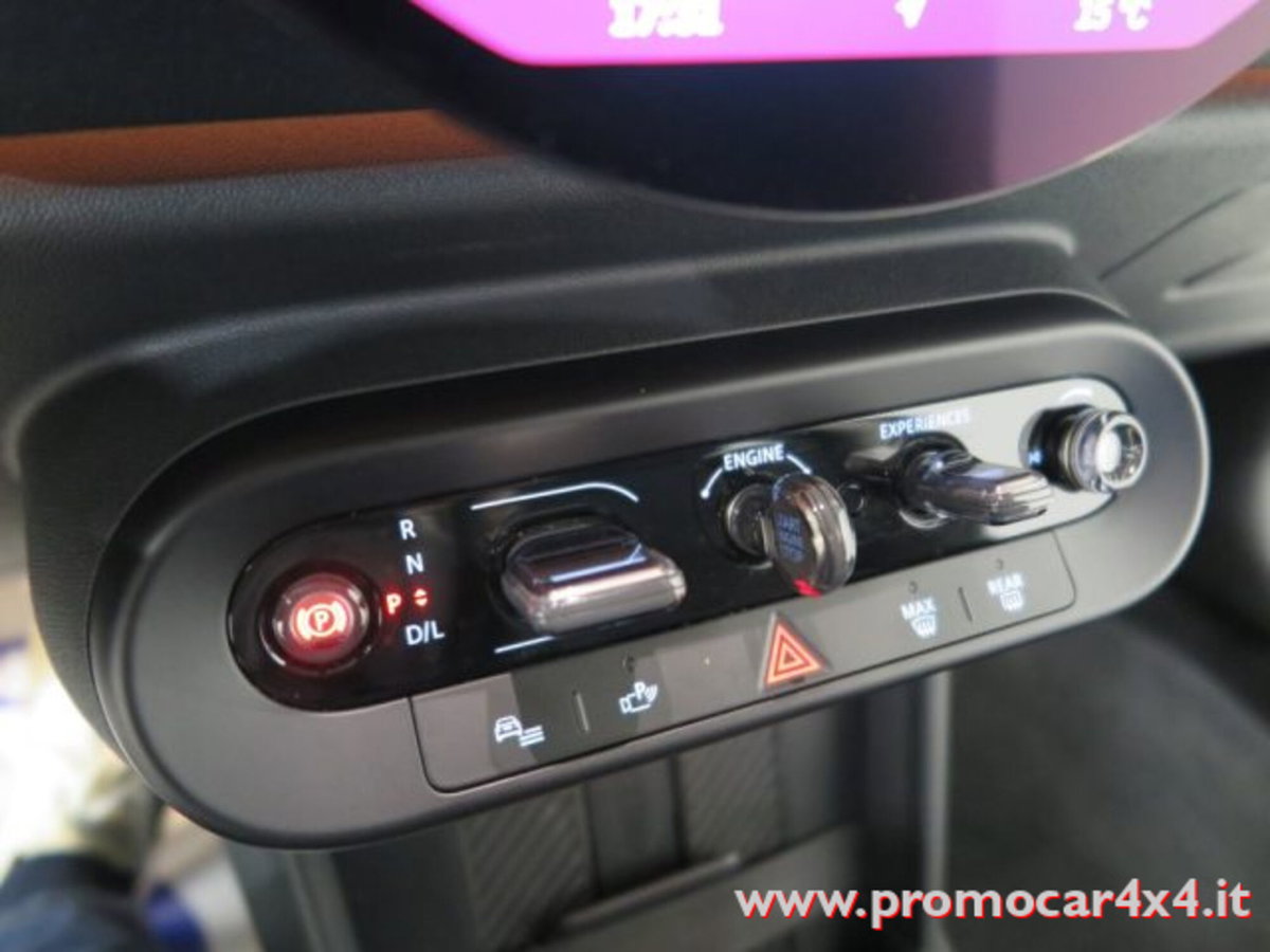 MINI Mini 3p 1.5 C Essential auto (18)