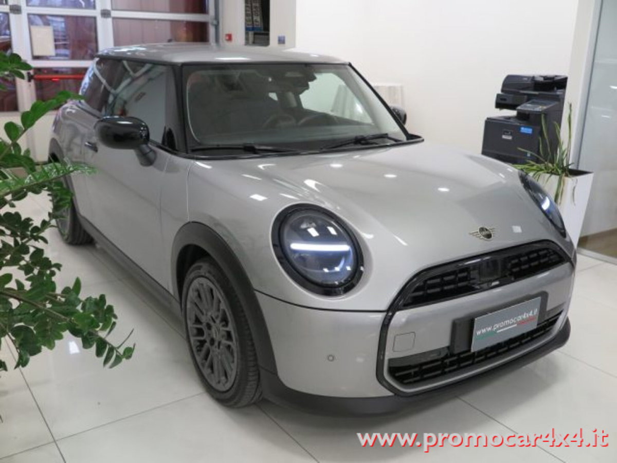 MINI Mini 3p 1.5 C Essential auto (3)
