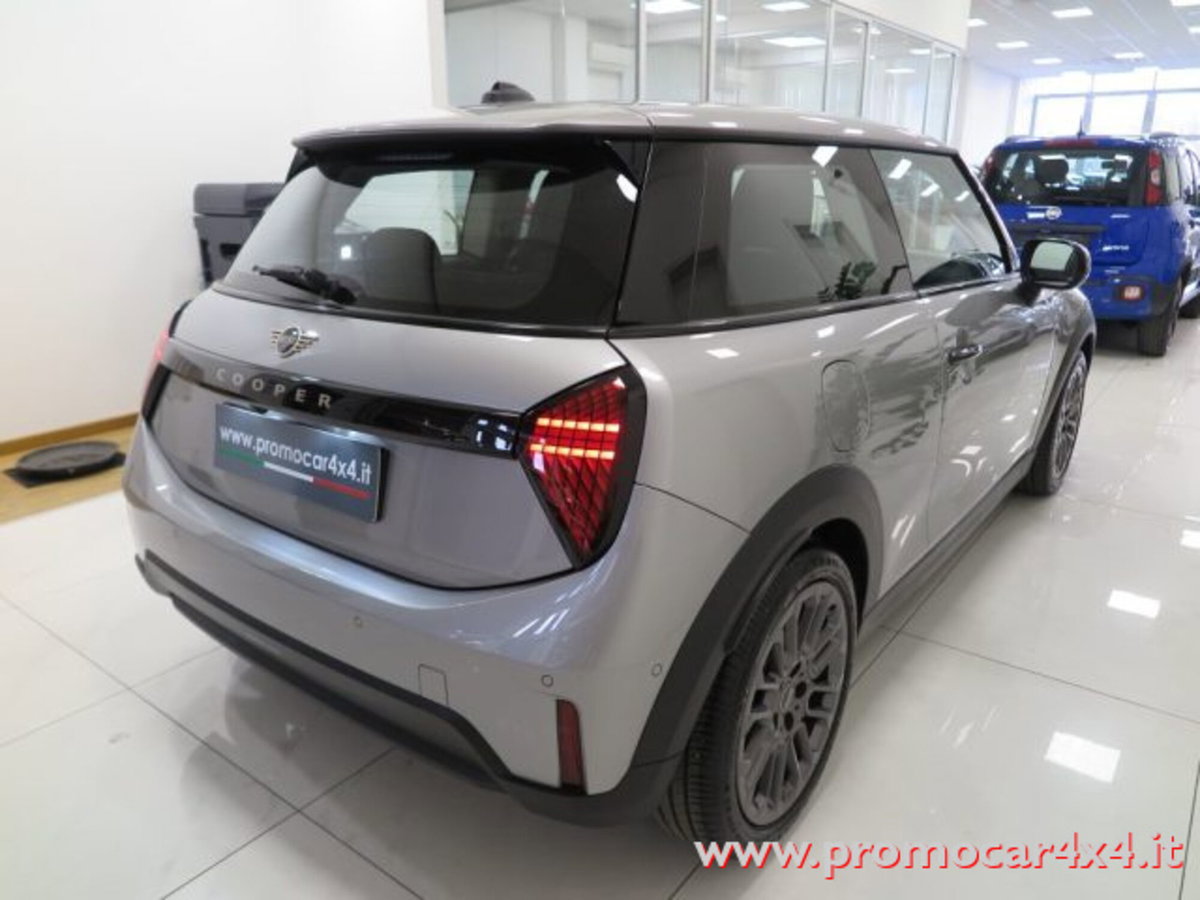 MINI Mini 3p 1.5 C Essential auto (4)