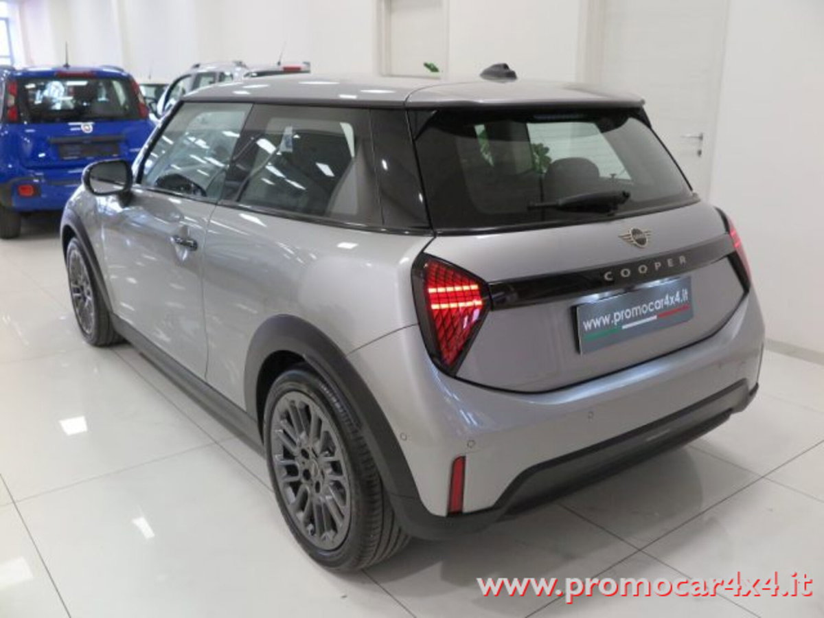 MINI Mini 3p 1.5 C Essential auto (6)