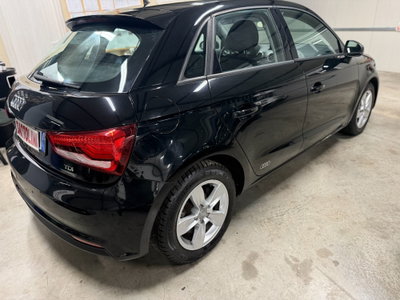 Audi A1 1.4 TDI Metal plus (11)