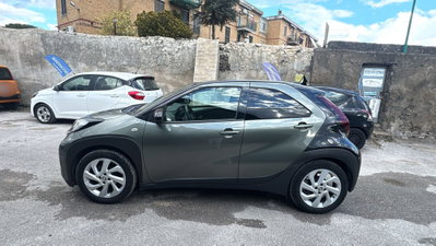Toyota Aygo X 1.0 VVT-i 72 CV 5 porte Limited Air (2)