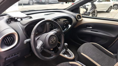 Toyota Aygo X 1.0 VVT-i 72 CV 5 porte Limited S-CVT (7)