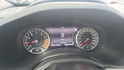Jeep Renegade 1.4 T-Jet 120 CV GPL Longitude (11)