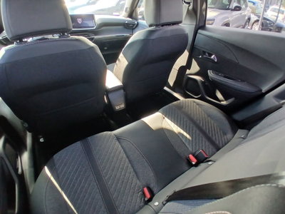 Peugeot 2008 1.2 hybrid Allure 145cv e-dcs6 (18)