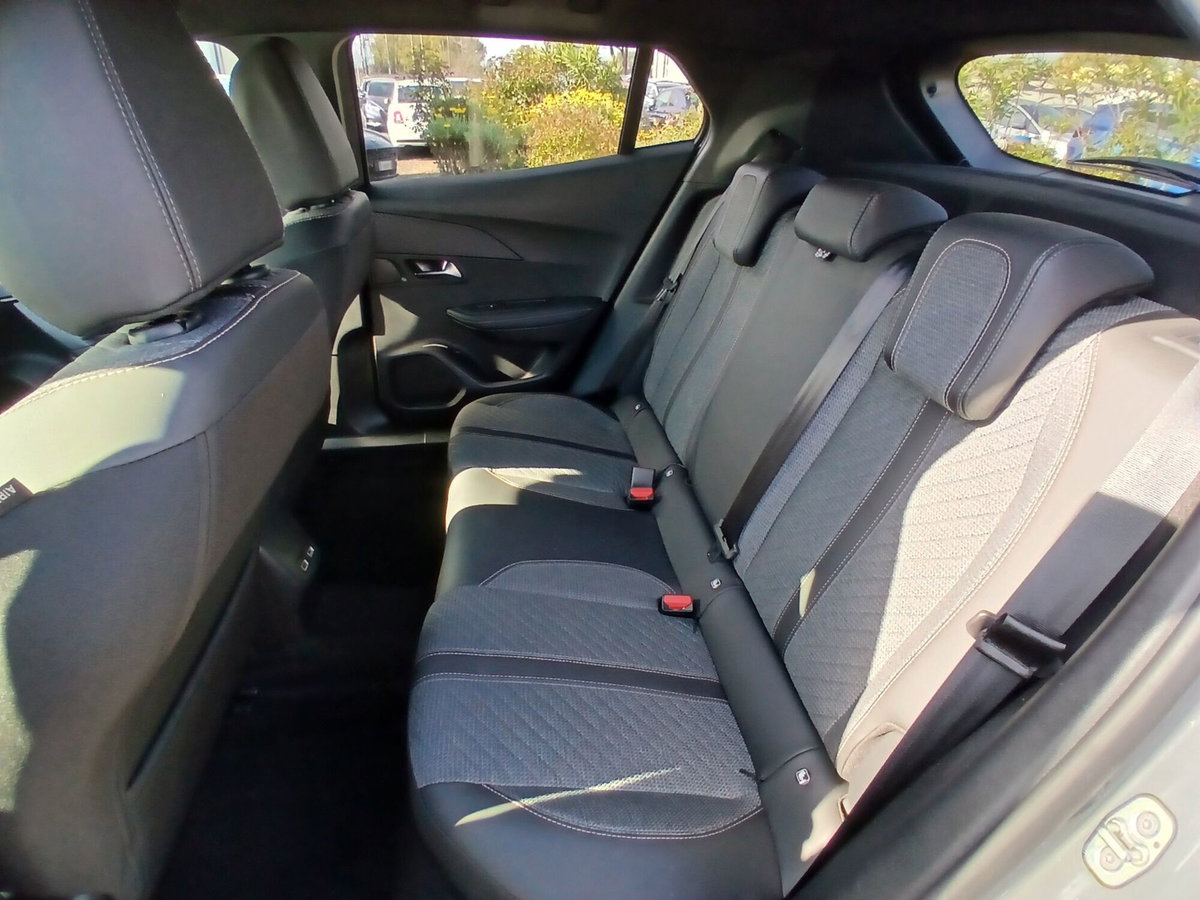 Peugeot 2008 1.2 hybrid Allure 145cv e-dcs6 (20)