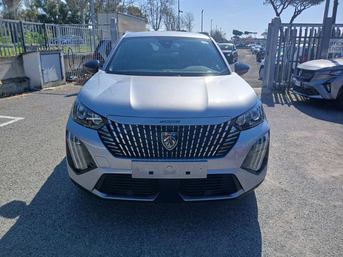 Peugeot 2008 1.2 turbo Allure 100cv (2)
