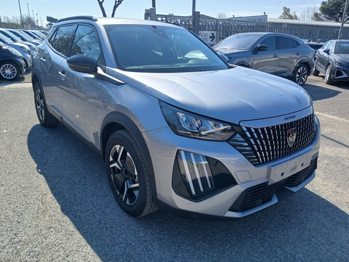 Peugeot 2008 1.2 turbo Allure 100cv (3)
