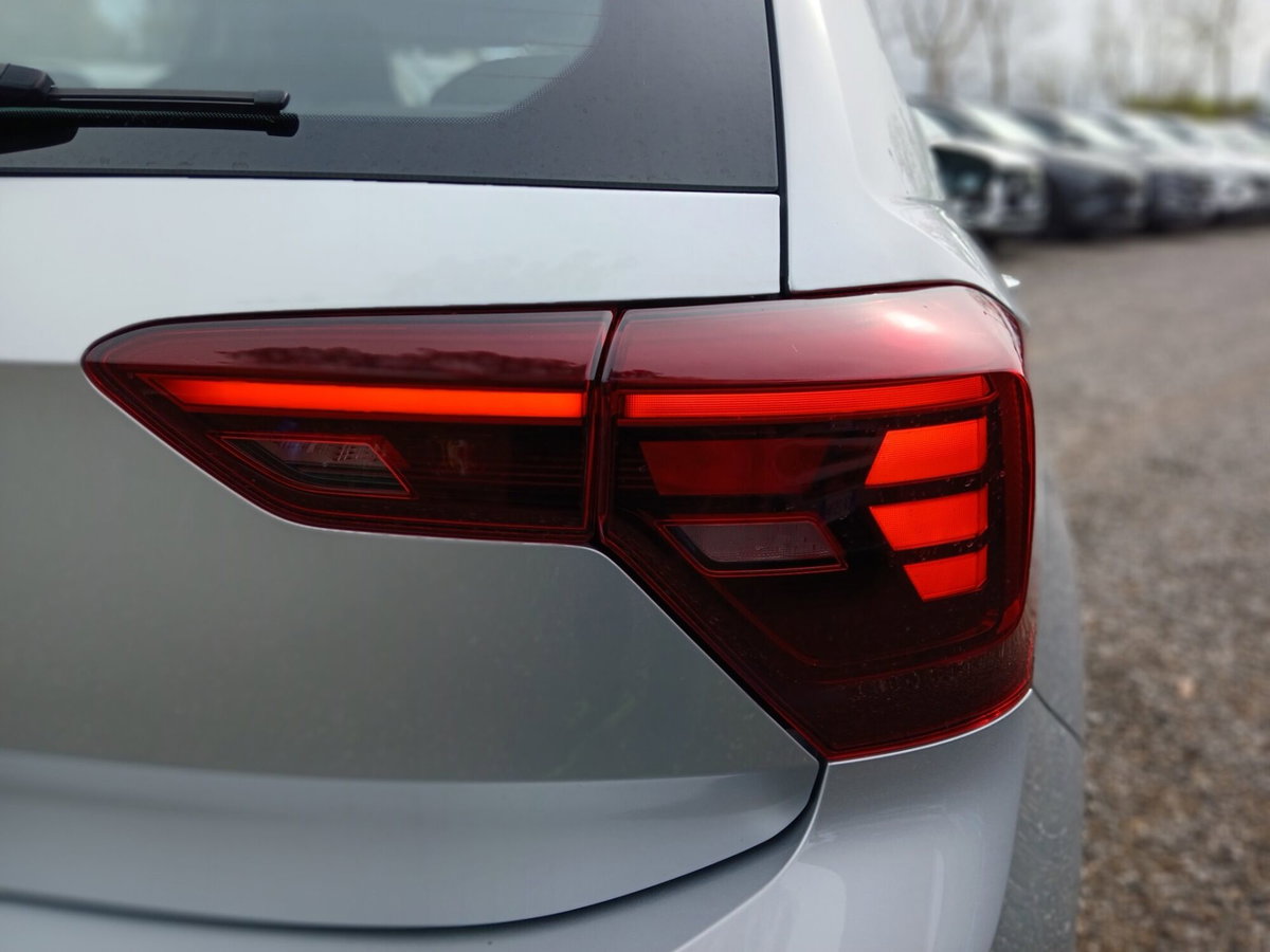 Volkswagen Polo 1.0 tsi Life 95cv dsg (14)