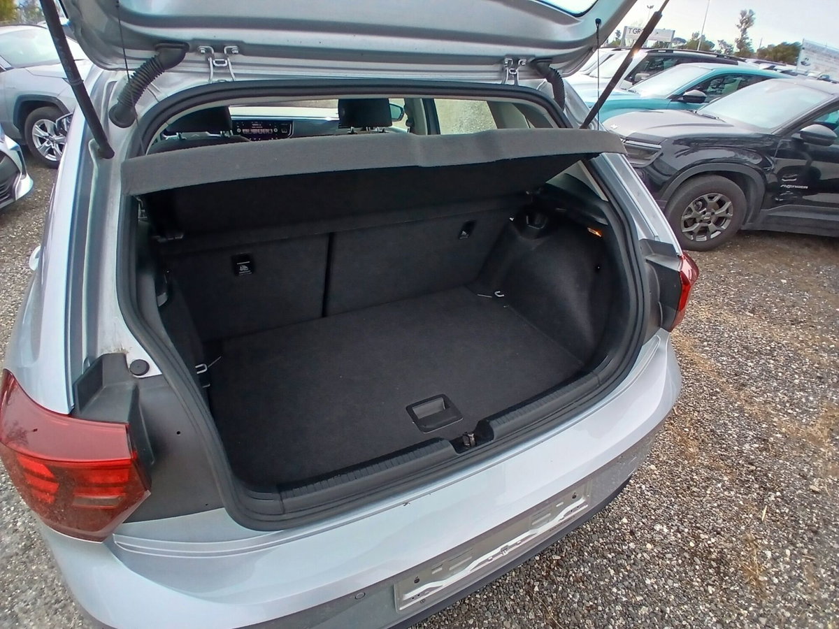 Volkswagen Polo 1.0 tsi Life 95cv dsg (16)