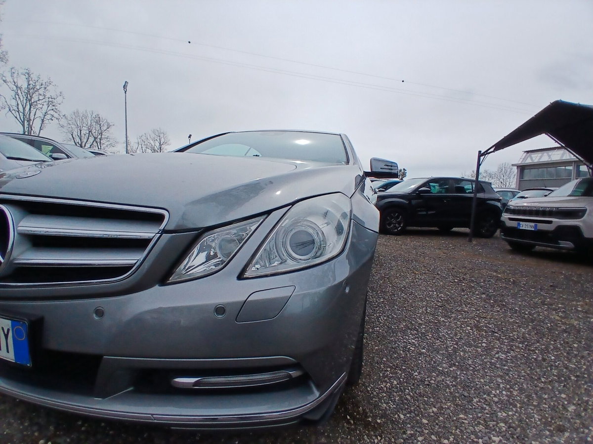 Mercedes-Benz Classe E Coupé 220 CDI Coupé BlueEFFICIENCY (10)