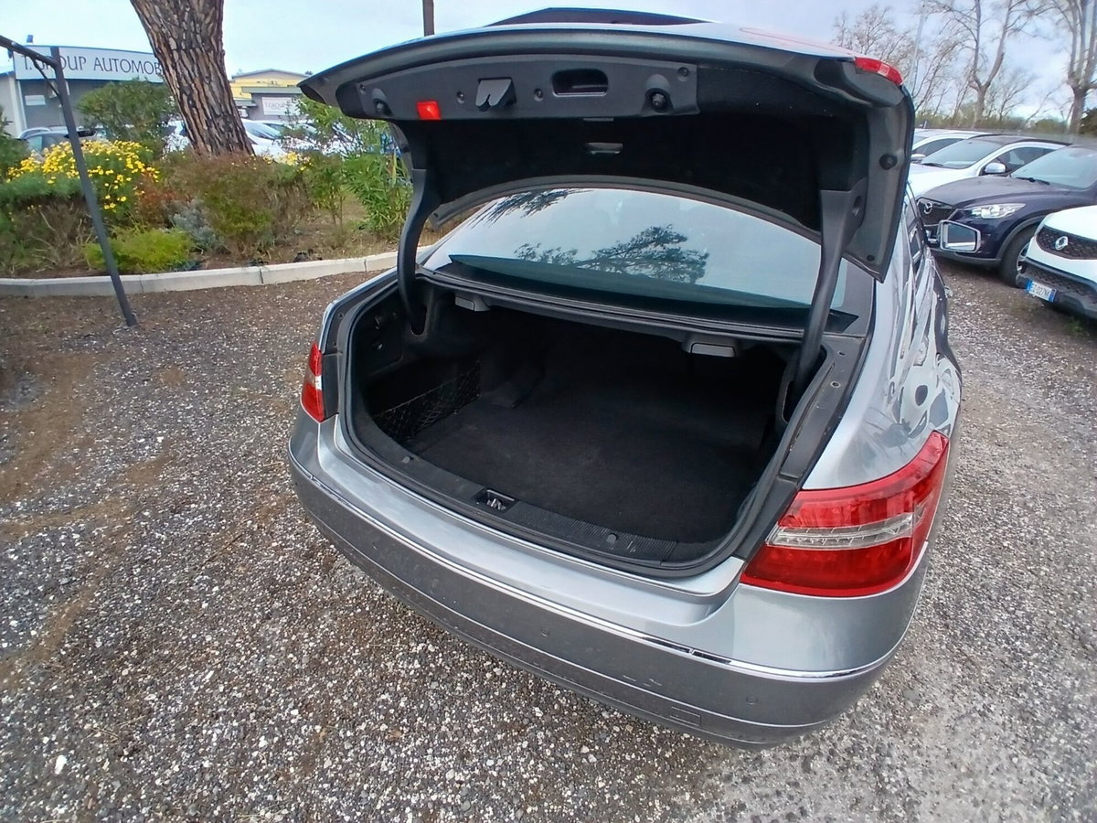 Mercedes-Benz Classe E Coupé 220 CDI Coupé BlueEFFICIENCY (15)