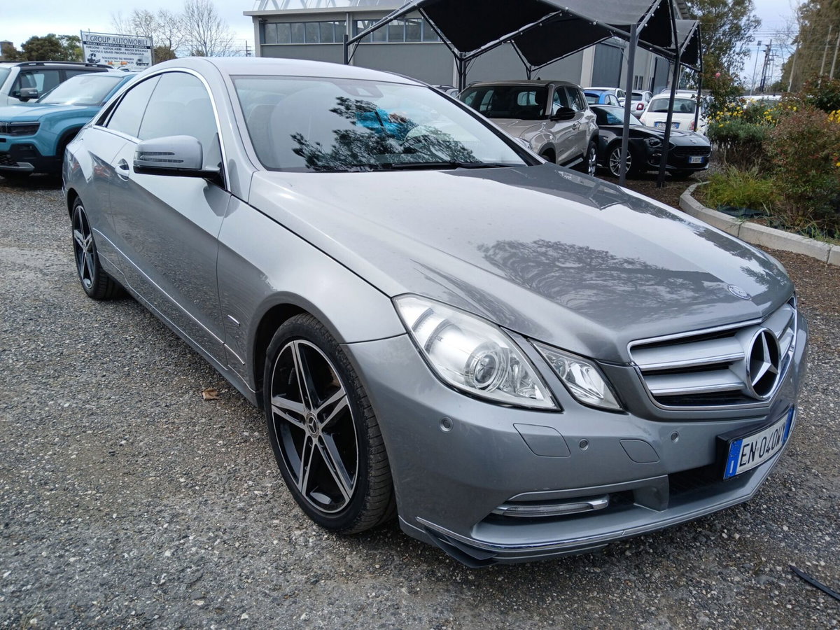 Mercedes-Benz Classe E Coupé 220 CDI Coupé BlueEFFICIENCY (3)