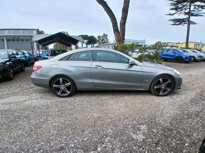 Mercedes-Benz Classe E Coupé 220 CDI Coupé BlueEFFICIENCY (4)