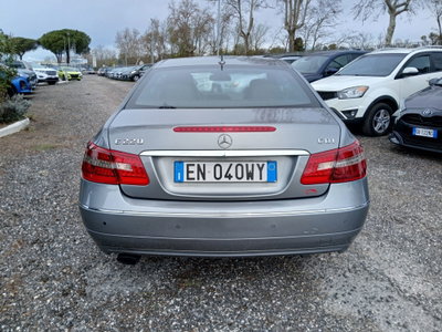 Mercedes-Benz Classe E Coupé 220 CDI Coupé BlueEFFICIENCY (6)
