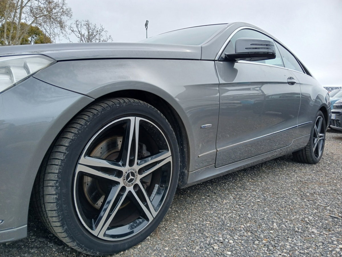 Mercedes-Benz Classe E Coupé 220 CDI Coupé BlueEFFICIENCY (9)