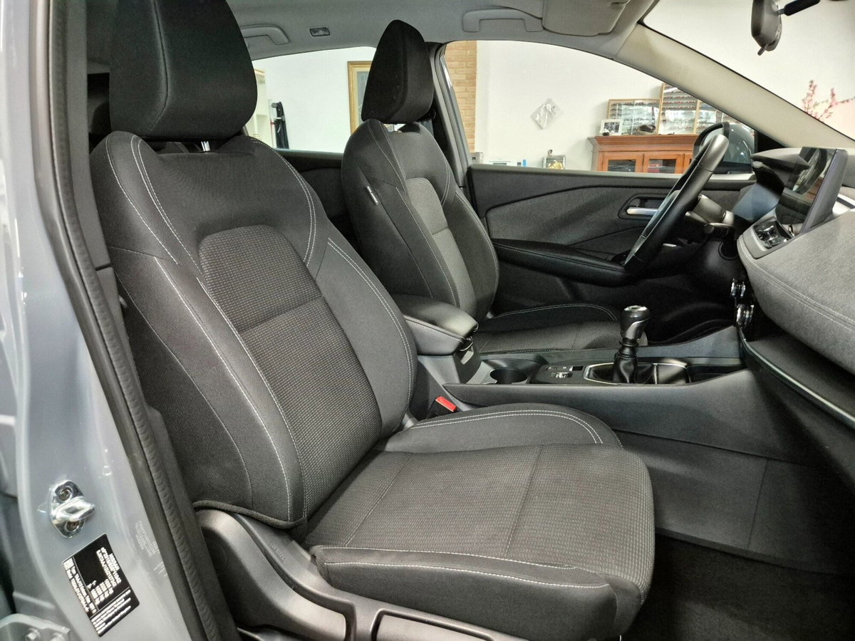 Nissan Qashqai 1.3 mhev Acenta 2wd 140cv (10)