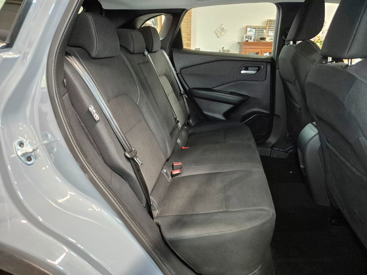 Nissan Qashqai 1.3 mhev Acenta 2wd 140cv (11)