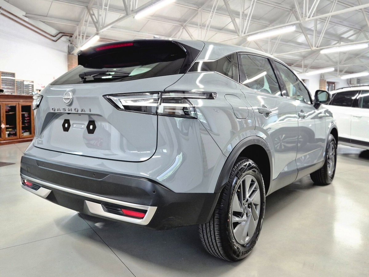 Nissan Qashqai 1.3 mhev Acenta 2wd 140cv (15)