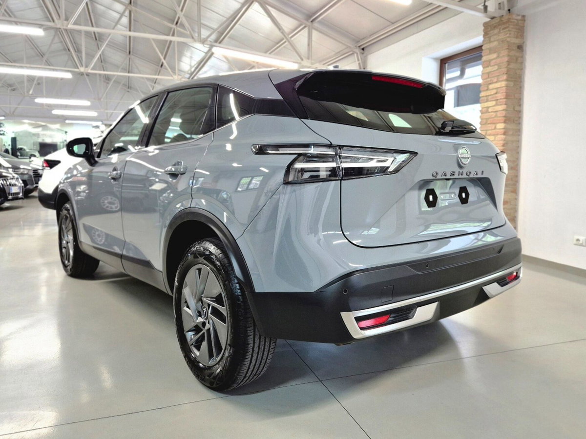 Nissan Qashqai 1.3 mhev Acenta 2wd 140cv (17)