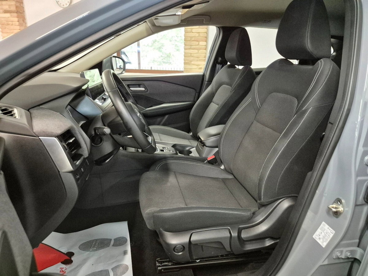 Nissan Qashqai 1.3 mhev Acenta 2wd 140cv (5)
