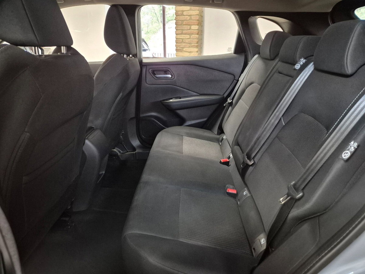 Nissan Qashqai 1.3 mhev Acenta 2wd 140cv (6)