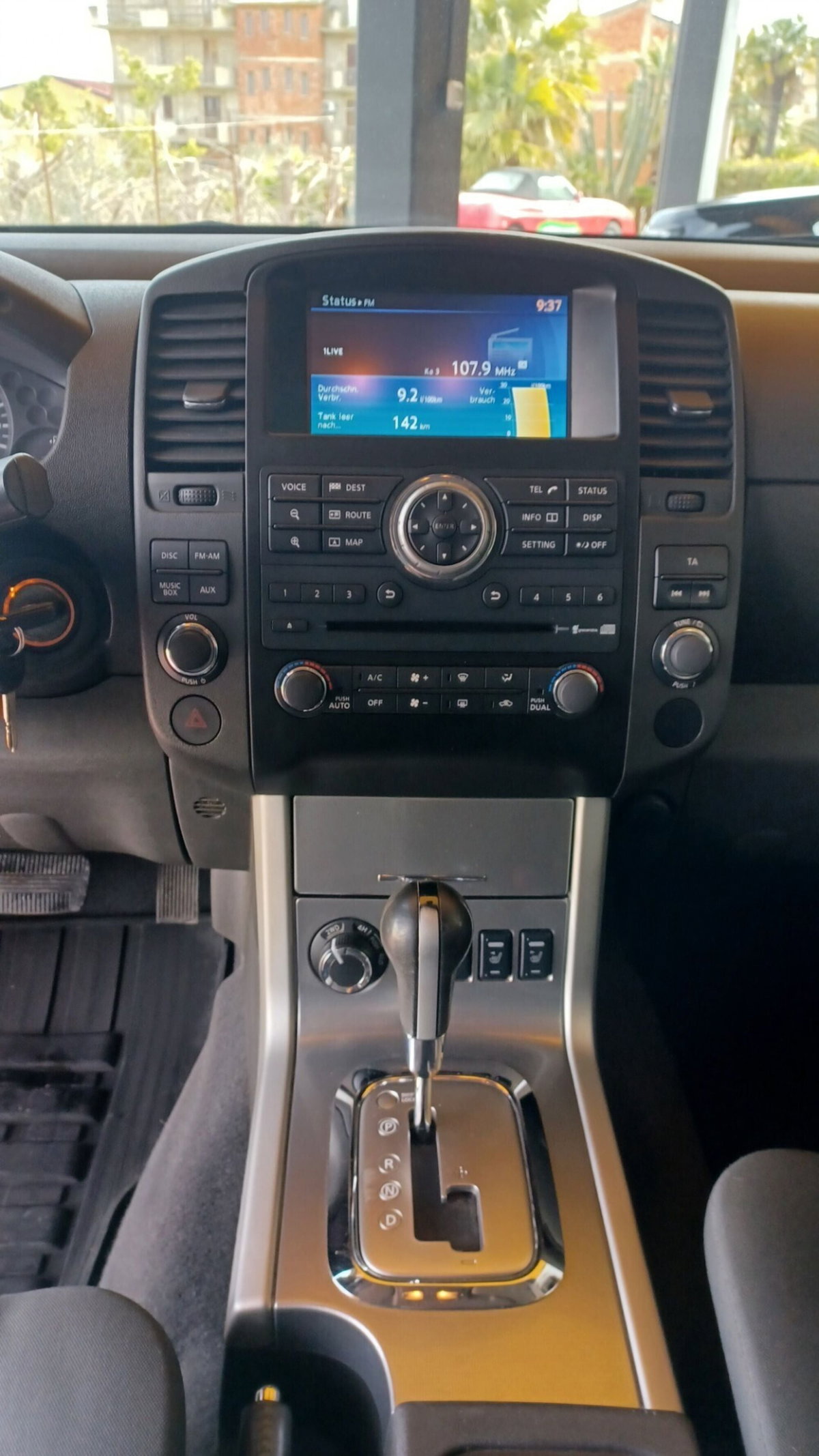 Nissan Navara 2.5 dCi 190CV 4 porte Double Cab LE Plus (10)