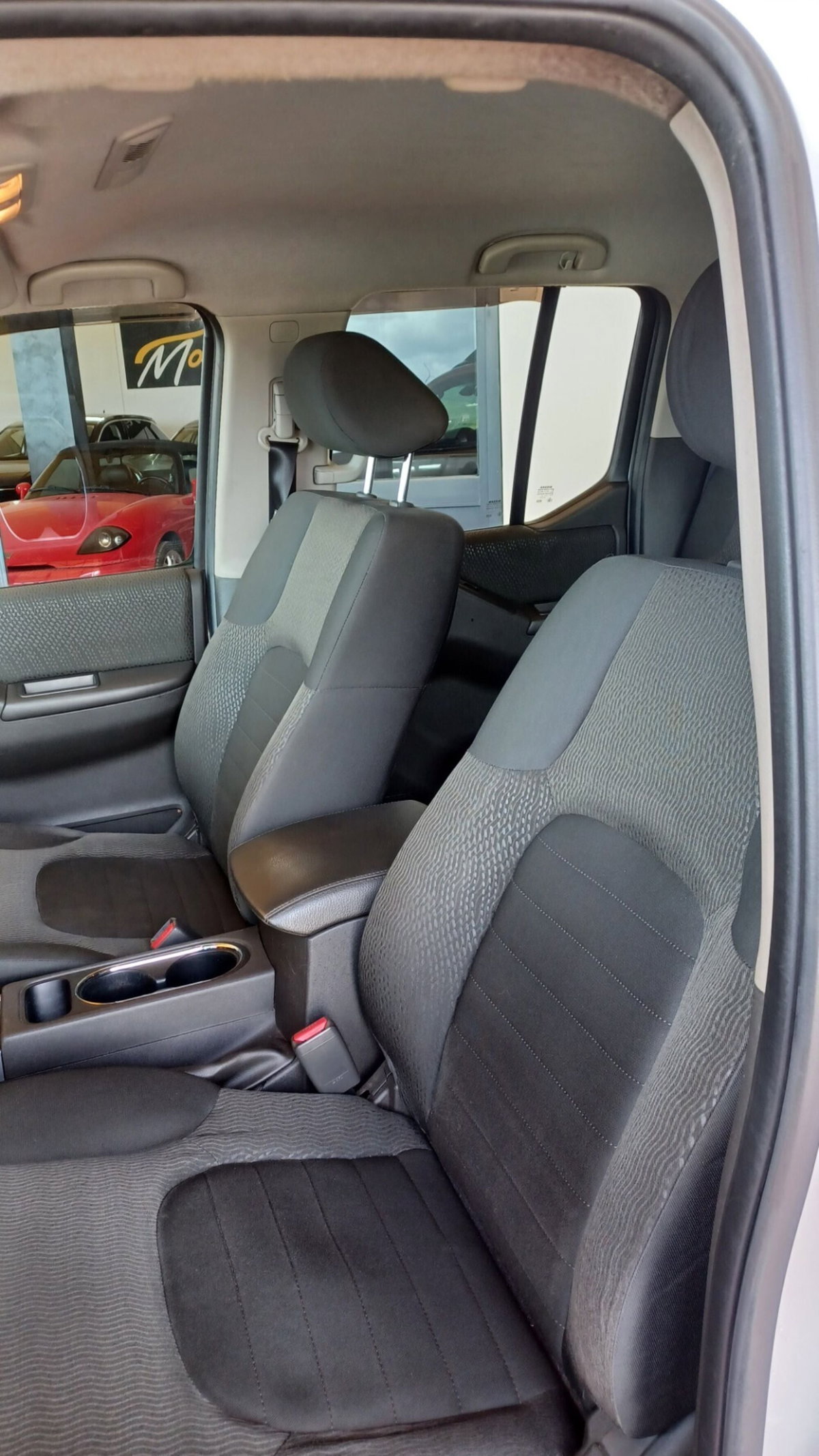 Nissan Navara 2.5 dCi 190CV 4 porte Double Cab LE Plus (12)