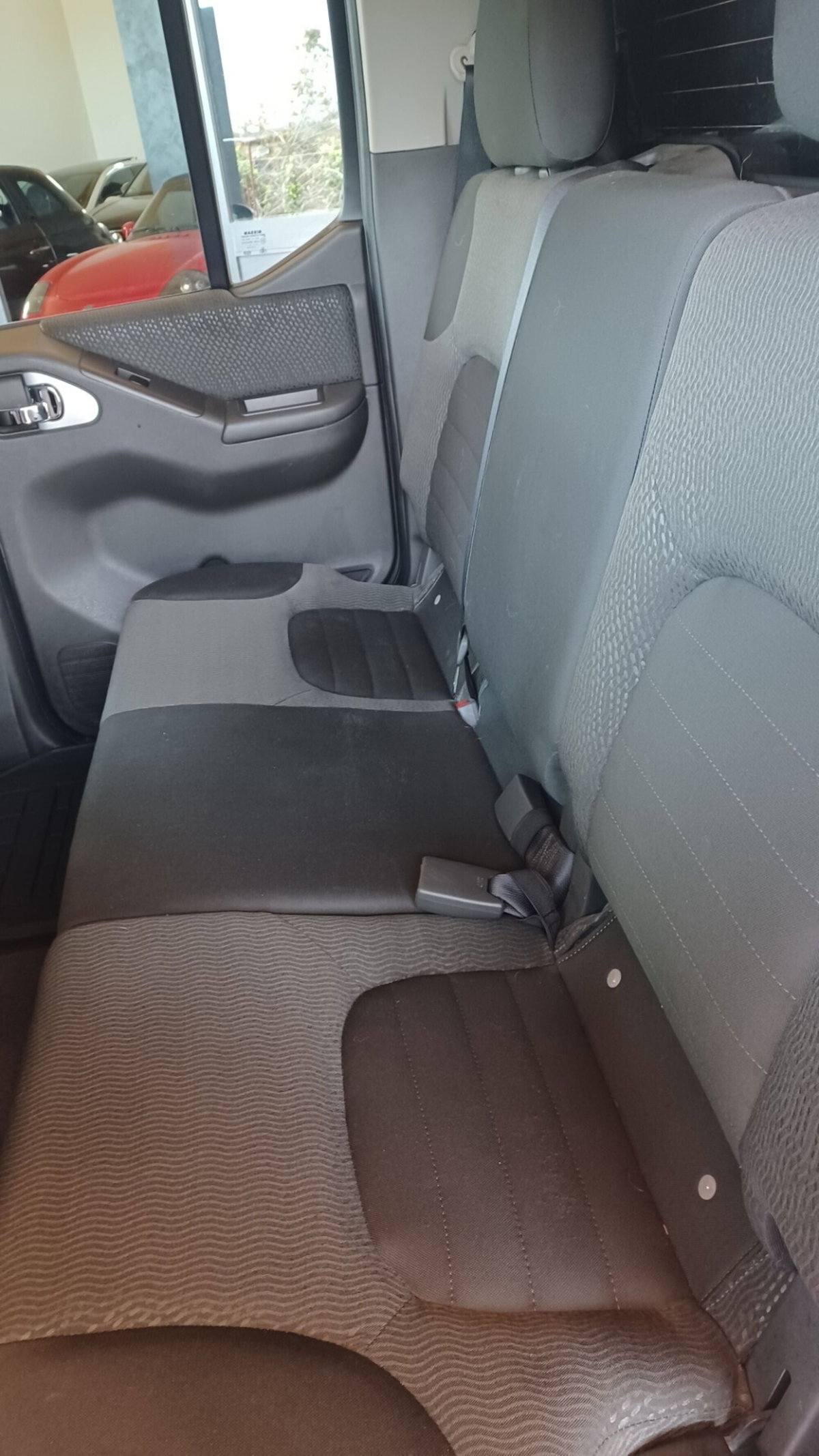 Nissan Navara 2.5 dCi 190CV 4 porte Double Cab LE Plus (14)