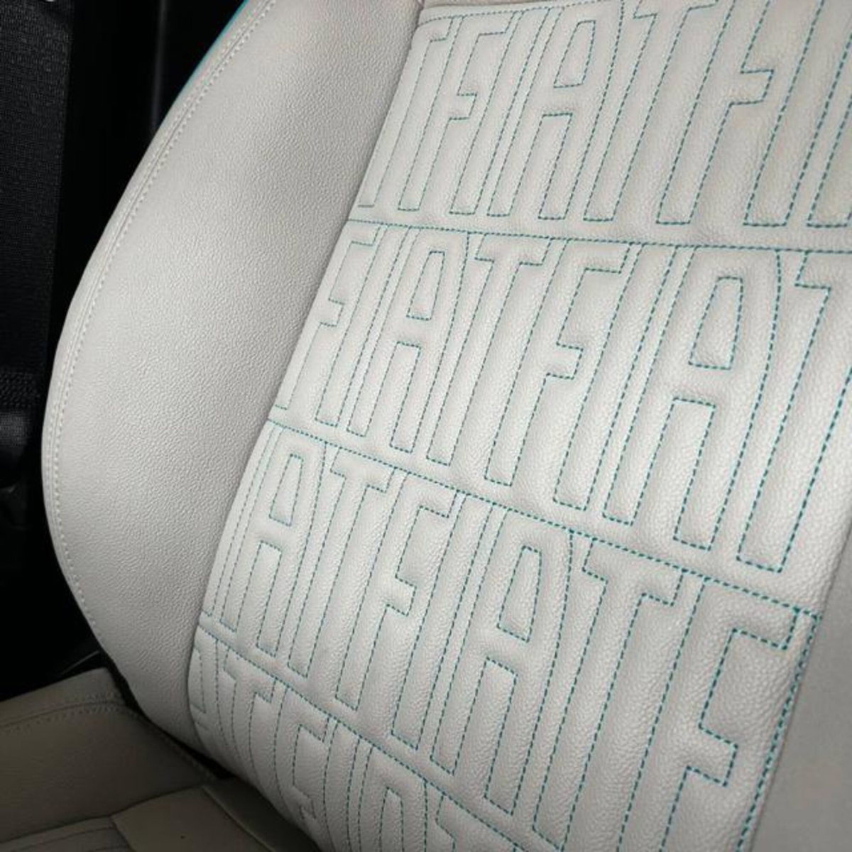 Fiat 600 1.2 hybrid La Prima 110cv auto (12)