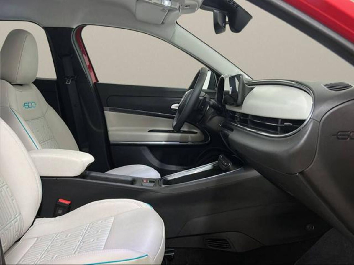 Fiat 600 1.2 hybrid La Prima 110cv auto (14)