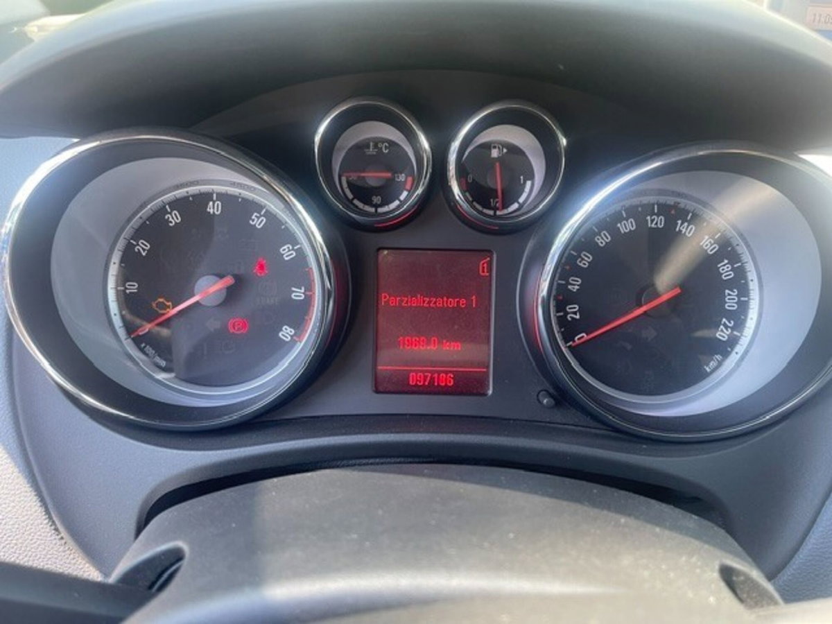 Opel Meriva 1.4 Turbo 120CV Cosmo (14)