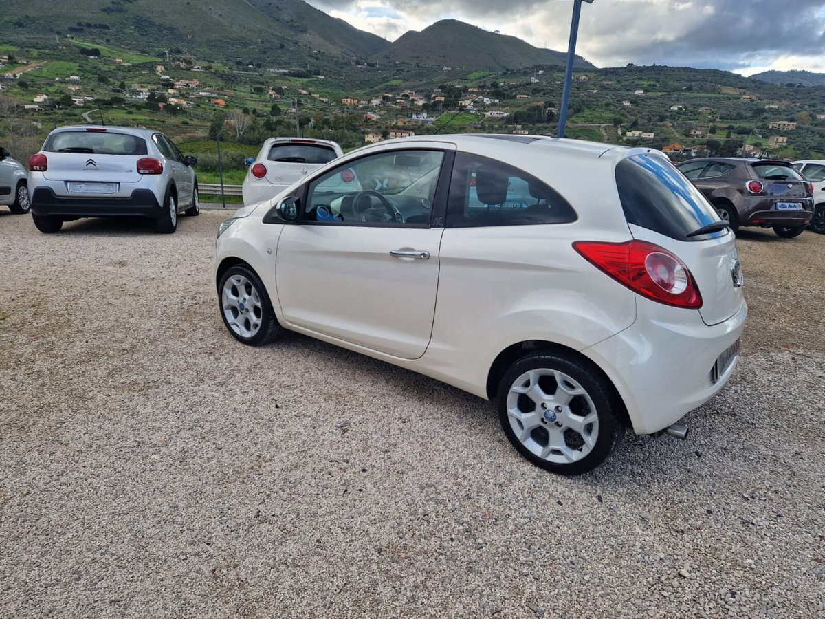 Ford Ka 1.2 8V 69CV Titanium (4)