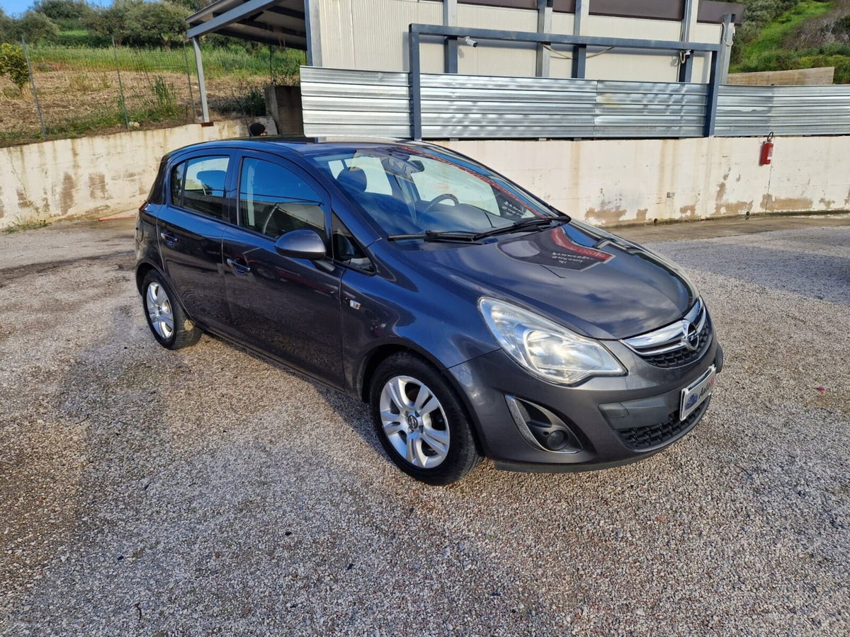Opel Corsa 1.0 12V 5 porte Elective (4)