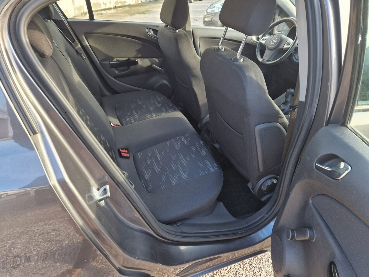 Opel Corsa 1.0 12V 5 porte Elective (8)
