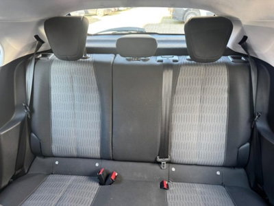 Opel Corsa 1.2 Edition (17)