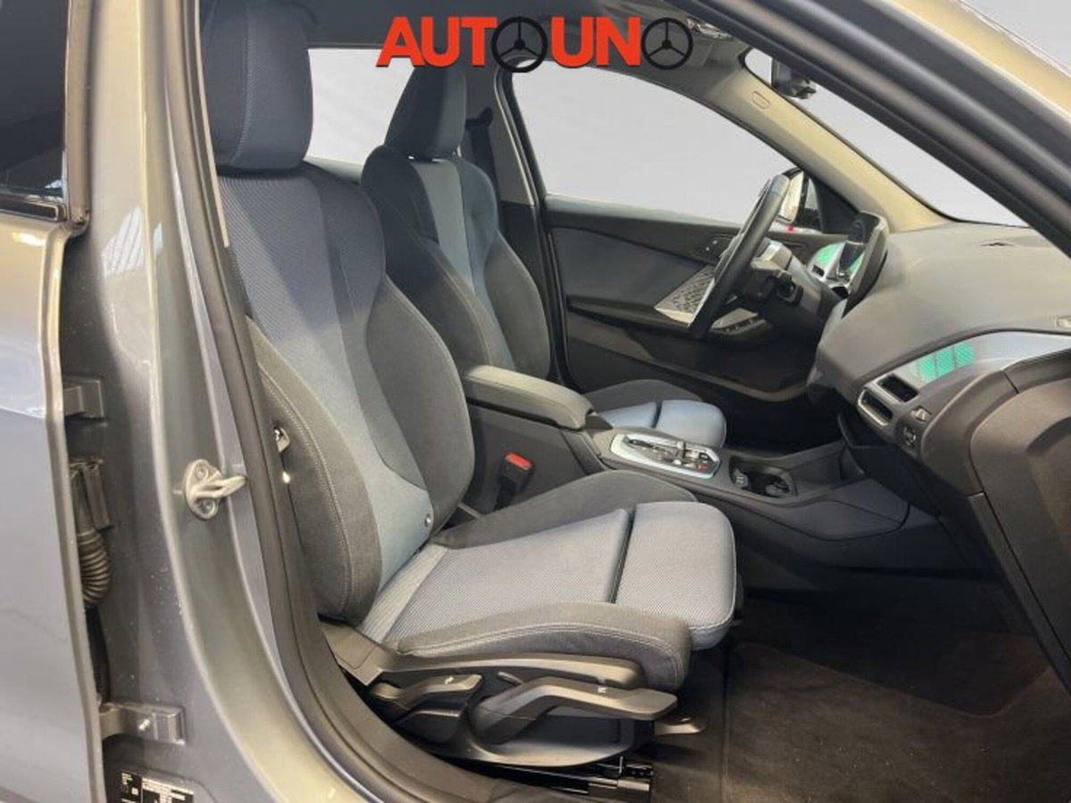 BMW Serie 1 120 48V MSport Design auto (12)