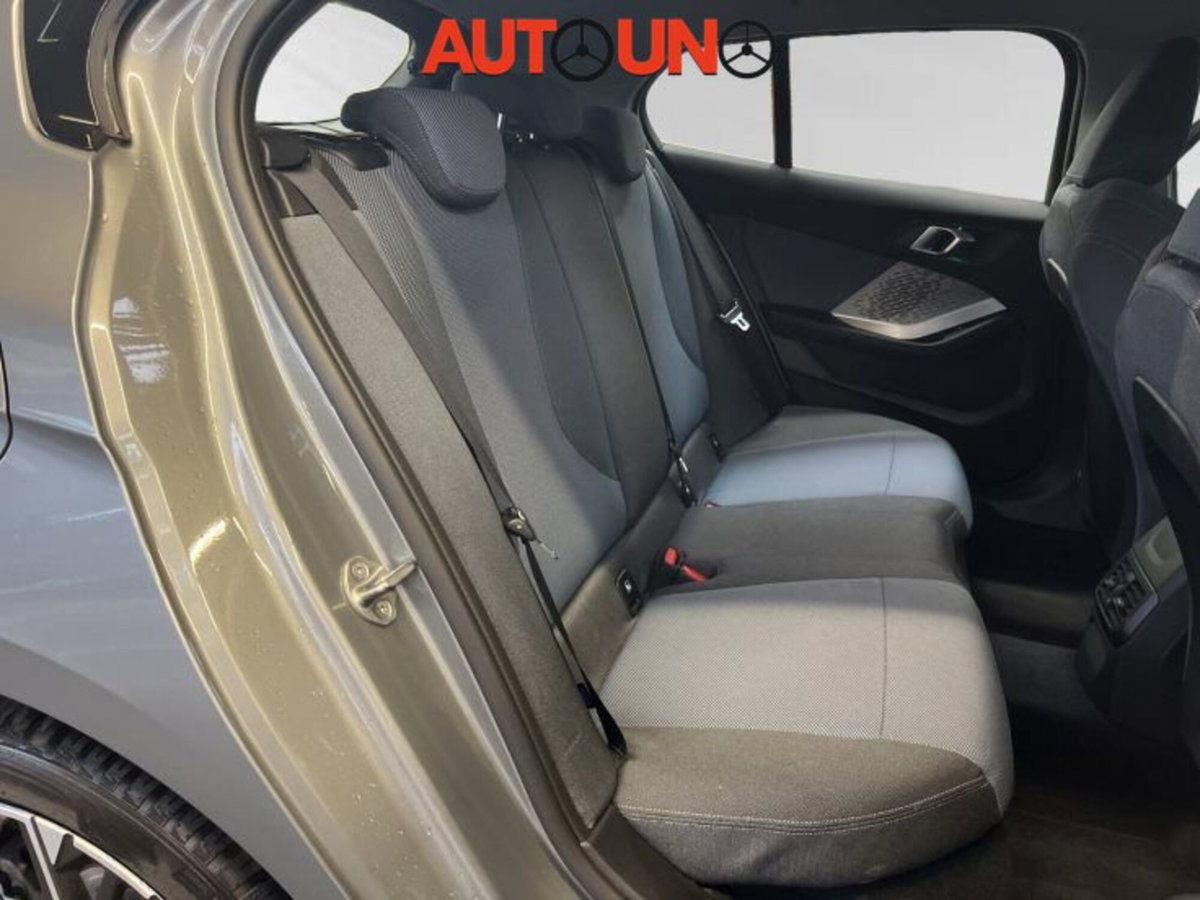 BMW Serie 1 120 48V MSport Design auto (13)