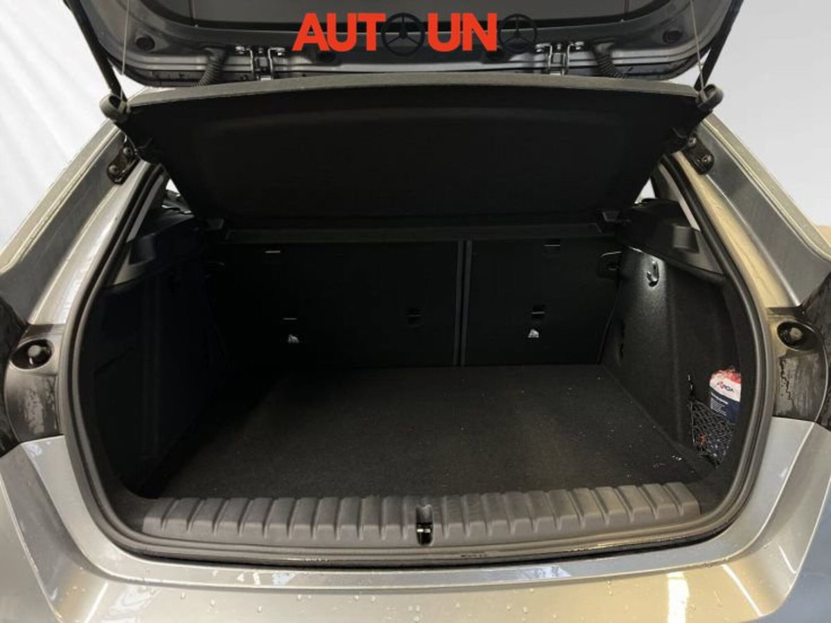 BMW Serie 1 120 48V MSport Design auto (14)