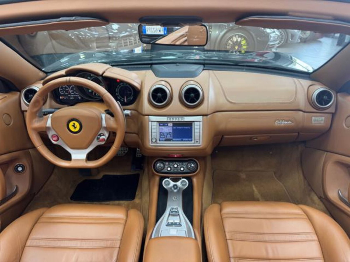 Ferrari California Spider California DCT (10)