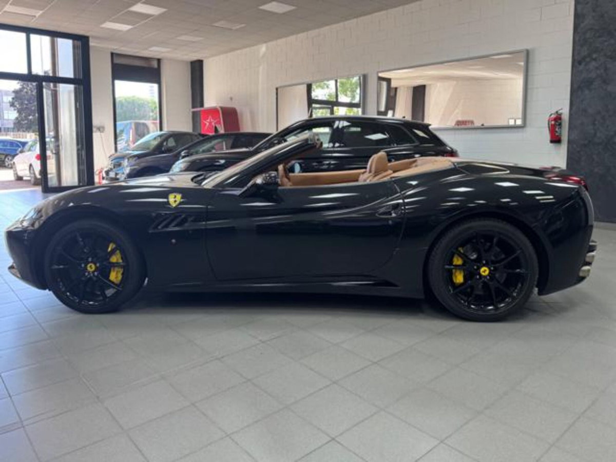 Ferrari California Spider California DCT (7)